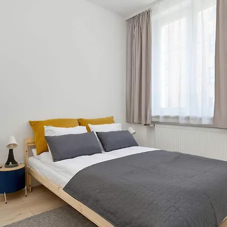 Functional & Cozy In The Center By Renters * Gdańsk